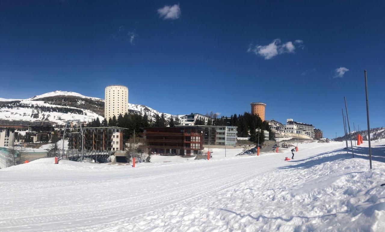 Nice House On The Ski Slopes Sestriere Ngoại thất bức ảnh